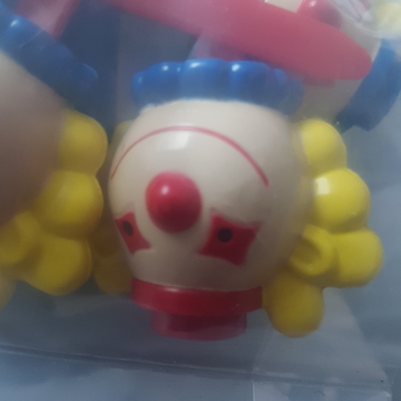 💲5️⃣ in 🛍️of2+  Clown Treat Toppers - Picture 4 of 4